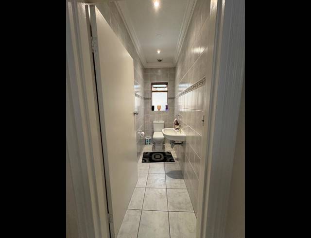 7 BEDROOM HOUSE FOR SALE IN CRAVENBY